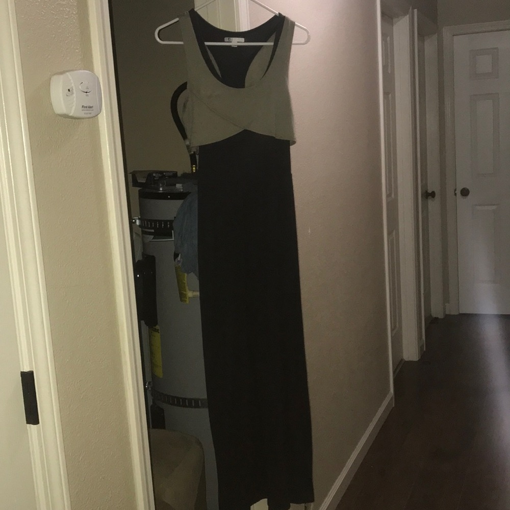 Sold-Volcom maxi dress sz m